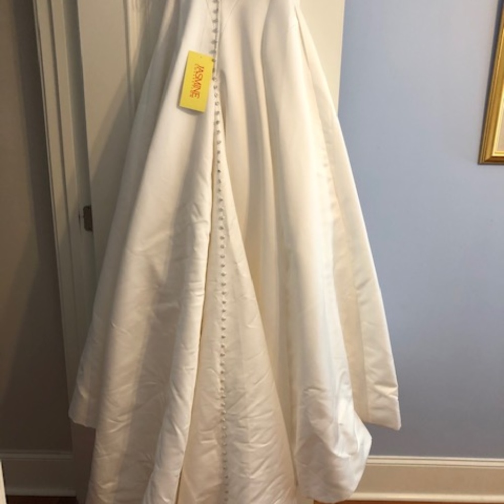 Jasmine Ivory Wedding Dress - Picture 4 of 8